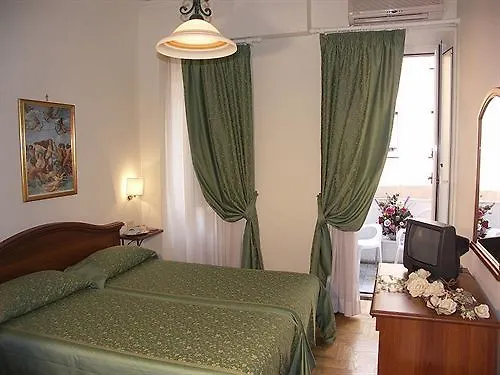 Konukevi Porta Pia 2*