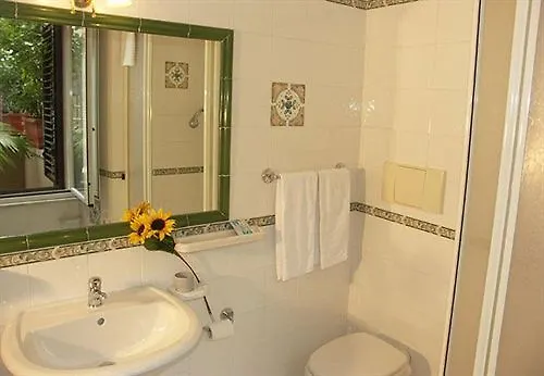 Konukevi Porta Pia 2*